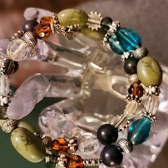 Premier Designs Vintage Memory Wire Bracelet - Picture 5 of 5